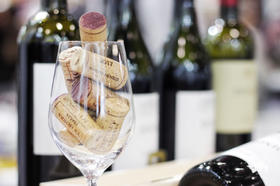 葡萄酒顶塞，是怎么回事？