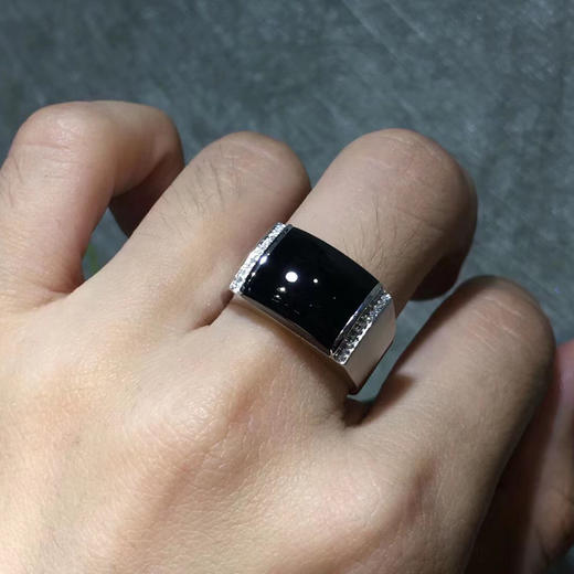 低调奢华.墨翡戒指