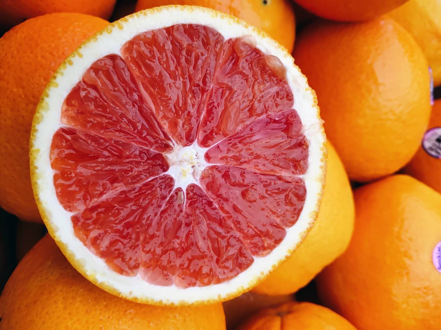 澳洲血橙新到货 独特鲜红的果肉颜色,给你不一样的味道,淡淡的花香味