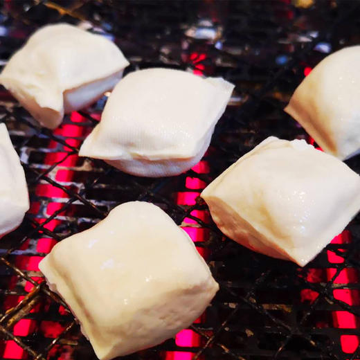 【云南石屏包浆奶豆腐】天然井水代替化学卤水点制 无腥味 豆香浓郁 700g*2盒 赠送云南蘸水辣 商品图9