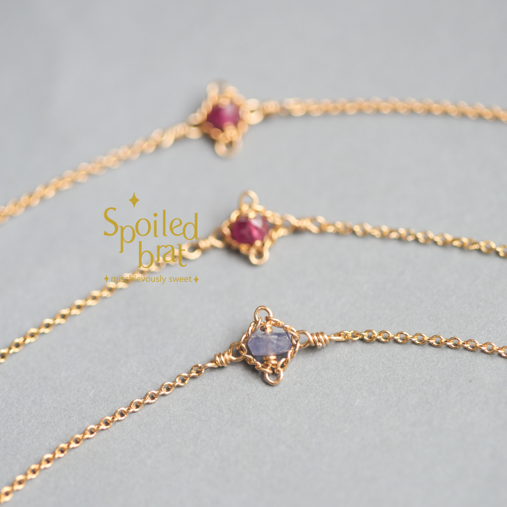 spoiledbrat jewelry凡尔赛坦桑石，红宝石手链