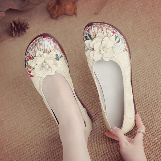 MT-8908新款手工鞋民族风软底浅口妈妈鞋 商品图0