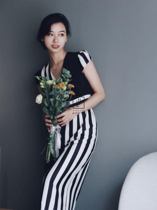 AtelierMissLu-「大长腿不必假装」 藏青条纹不对称显高瘦连体裤-0000055 商品图2