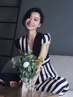 AtelierMissLu-「大长腿不必假装」 藏青条纹不对称显高瘦连体裤-0000055