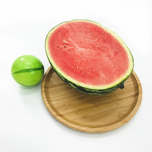 优果麒麟瓜西瓜约7斤半个