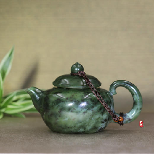 和田玉（碧玉）玉壶--倒把碗莲壶（宋鸣放6670）136.25g 商品图0