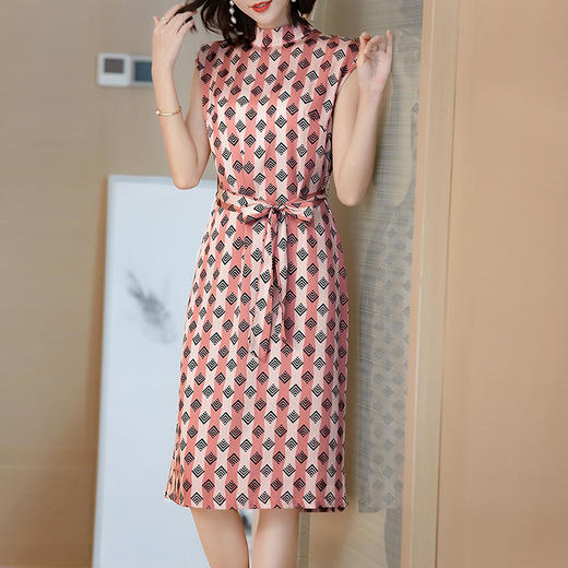 AHM-as0800新款仿真丝半高领气质条纹印花修身连衣裙 商品图1