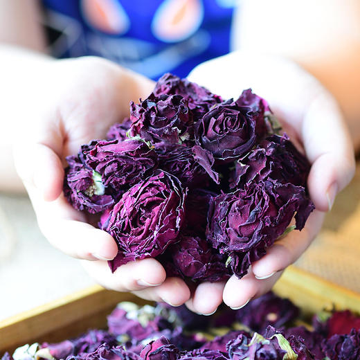 【云南墨红玫瑰】 整朵干玫瑰 初级农产品  自然晒干  无熏硫 50g/罐 商品图2