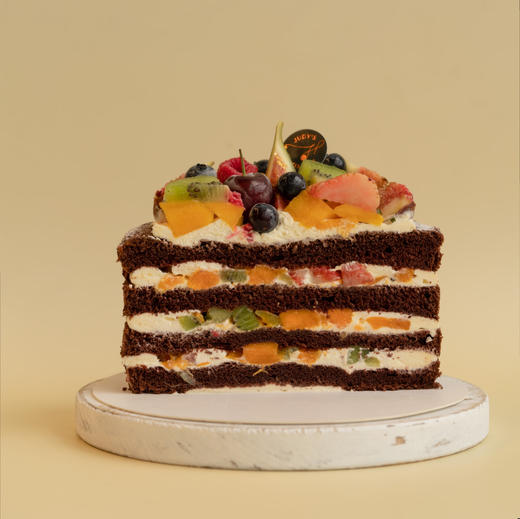 巧克力裸蛋糕(水果因季节而定)