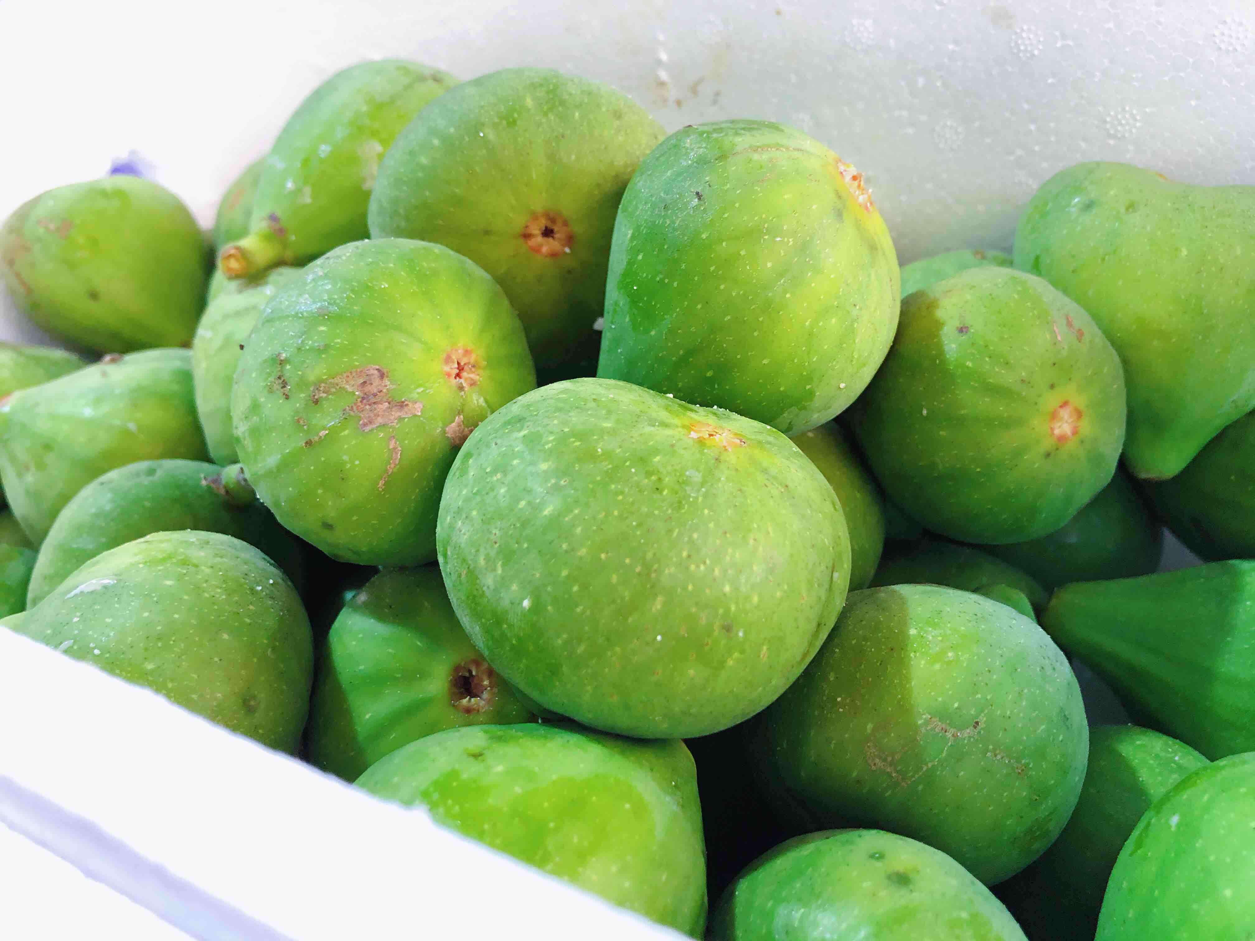 【翡翠无花果】云南翡翠无花果,青皮无花果,青皮红肉,口感柔甜好吃