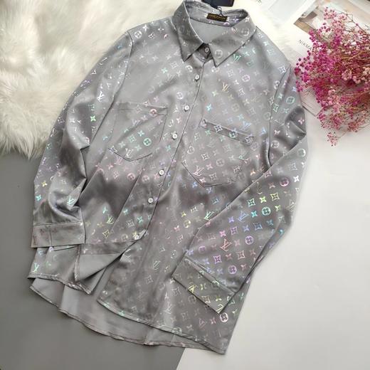 女人范十足的满身字母彩色印花秋季新品!倾情推荐!