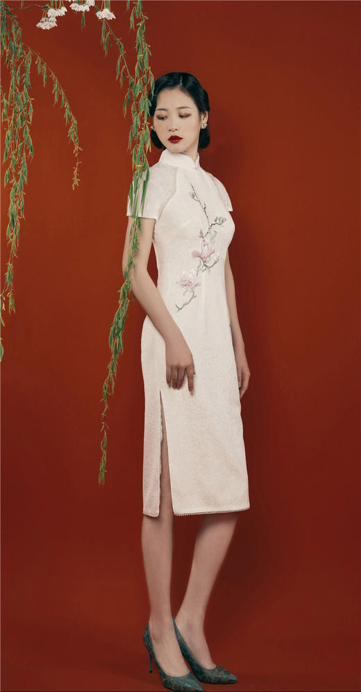 荷言HEYEN 玉殿春 白色真丝提花冠乐绉+玉兰手工刺绣+珍珠装饰 商品图1