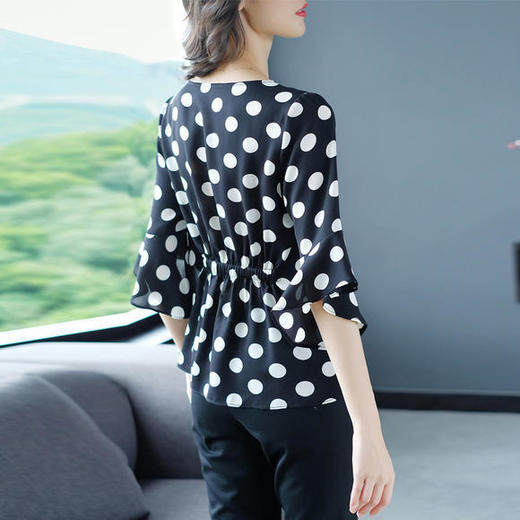 DB-A88宽松显瘦，雪纺波点七分喇叭袖上衣 商品图3