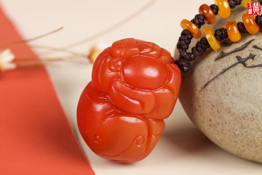 南红玛瑙精雕【福猪】吊坠 搭配精美编织挂绳 赠证书 商品图2