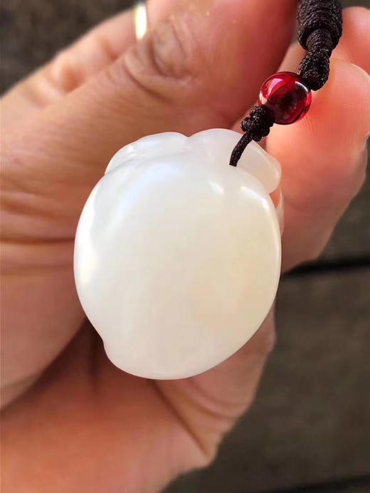 d86690和田玉如意桃子