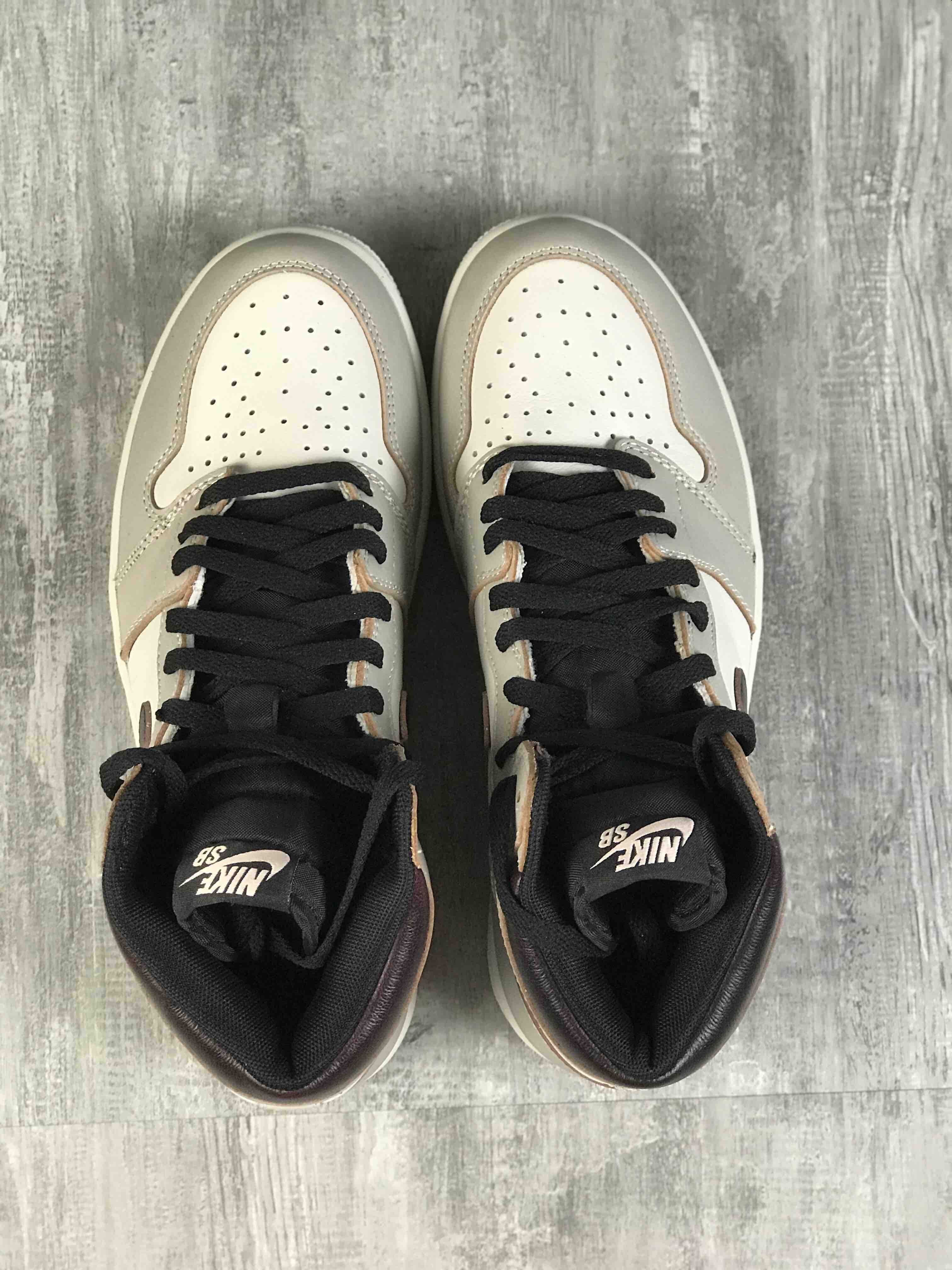 (年末特价)aj1 刮刮乐白黑