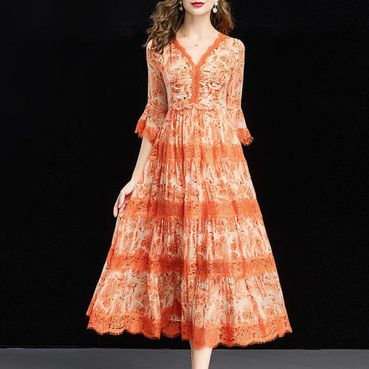 HT-9035优雅时尚显瘦蕾丝拼接大摆印花连衣裙 商品图0