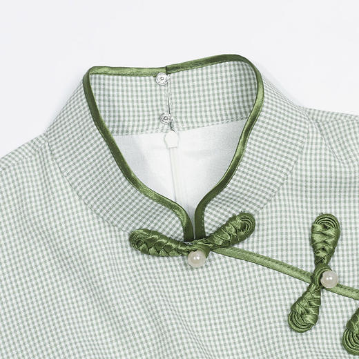 DLQ-A2528新款年轻款复古中长款奥黛日常格子旗袍 商品图3