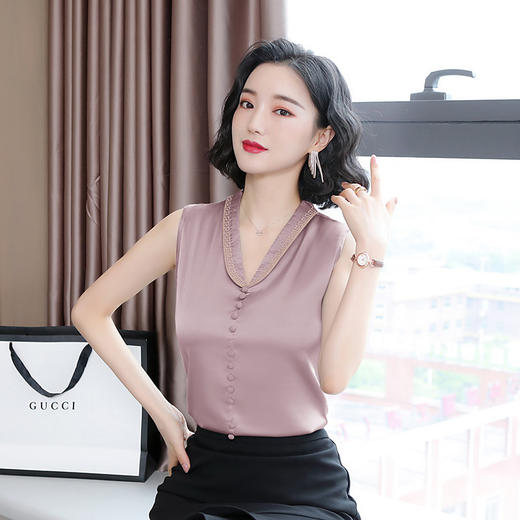 MZ-MZ5128大码无袖吊带缎面背心内搭简约遮肚上衣 商品图1