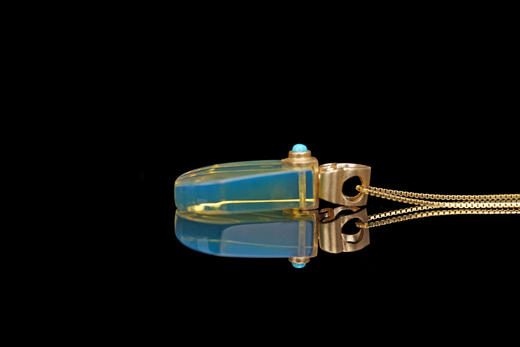 如意·多米尼加蓝珀18K喷砂黄金镶嵌绿松石吊坠 商品图3