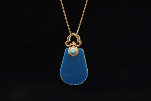 如意·多米尼加蓝珀18K喷砂黄金镶嵌绿松石吊坠 商品图0