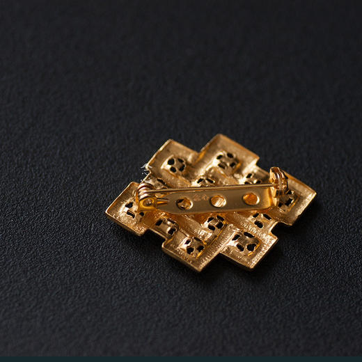 中国结胸针 手工錾刻 八宝吉祥结