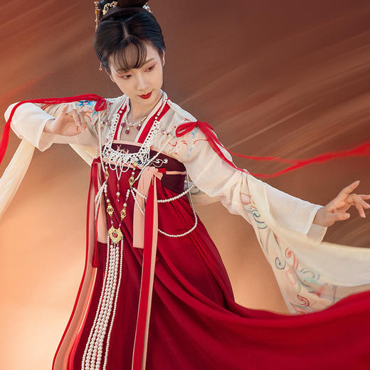 重回汉唐汉服女丝路遗珍中国风仙女飘逸非古装唐风齐胸襦裙套装春 商品图0