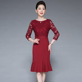 ZY-Q5386新品蕾丝镂空修身气质连衣裙下摆不规则包臀裙