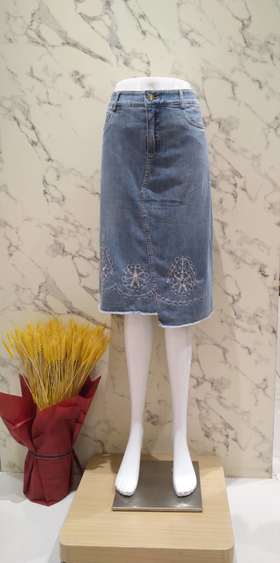 2F牛仔短裙5200102