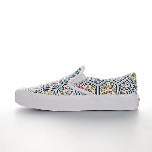 ITH x Vans Vault OG Classic Slip-On LX"True White"高端支线经典一脚蹬懒人套帆布休闲硫化滑板板鞋“帆布白黄摩洛哥瓷砖印花”VN0A45JK2CN 商品图1