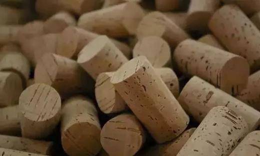 红酒橡木塞的制作全过程 商品图0