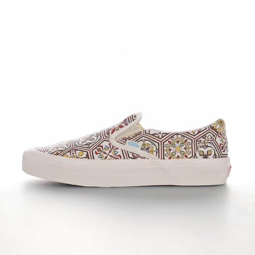 ITH x Vans Vault OG Classic Slip-On LX"True White"高端支线经典一脚蹬懒人套帆布休闲硫化滑板板鞋“帆布白黄摩洛哥瓷砖印花”VN0A45JK2CN 商品图0