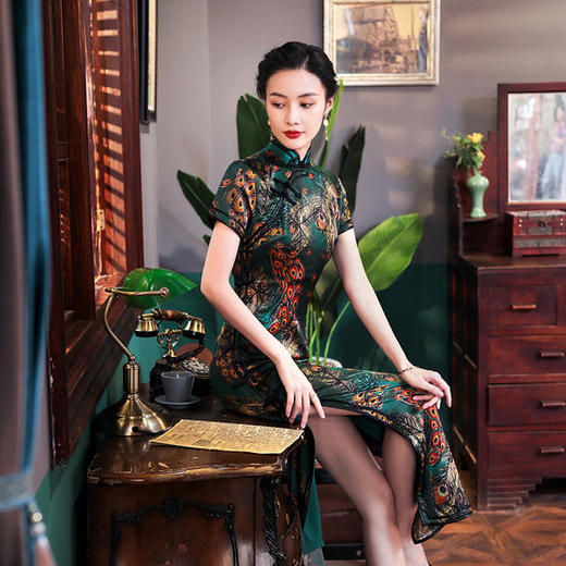 WXG新款优雅气质改良立领短袖桑蚕丝印花长款旗袍 商品图3