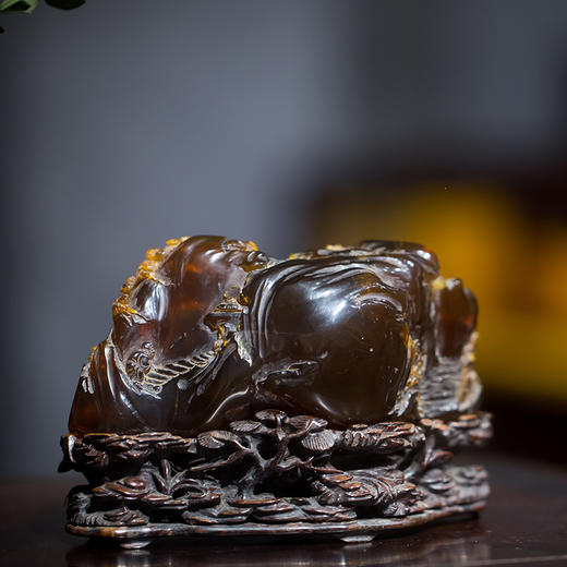 清 琥珀观沧海人物山子摆件 商品图4