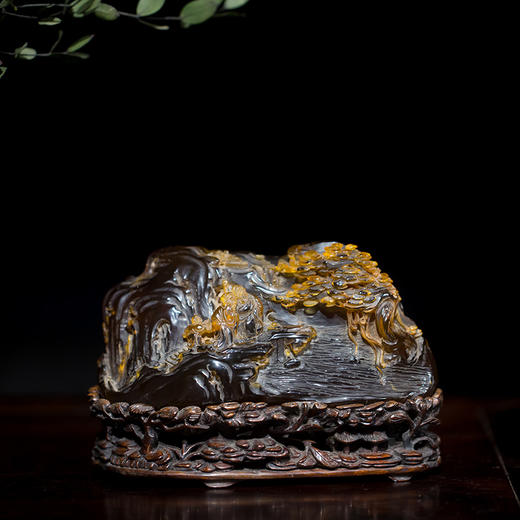 清 琥珀观沧海人物山子摆件 商品图0