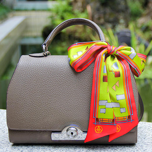 五粮文创·丝巾（细版） 商品图5