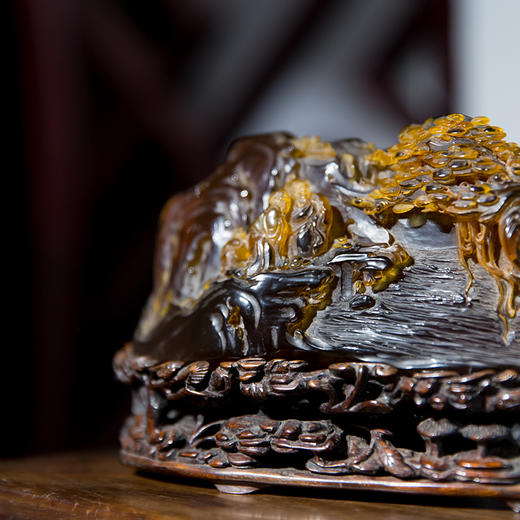 清 琥珀观沧海人物山子摆件 商品图2