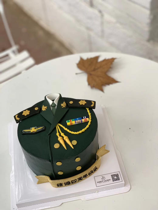 【军装蛋糕】顾客可提供军装照片，半翻糖一比一定制奶油蛋糕八一建军节 商品图0