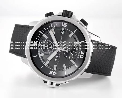 V6-FACTORY 🔥“鲨鱼”特别版
鲨鱼基因
非凡的适应能力，超越他人的捕猎技能，
让鲨鱼，成为深海里的王者。
而保护海洋，是它坚毅的使命。
海洋是如此的神秘、壮美，
正是各种基因之间的合作与竞 商品图9