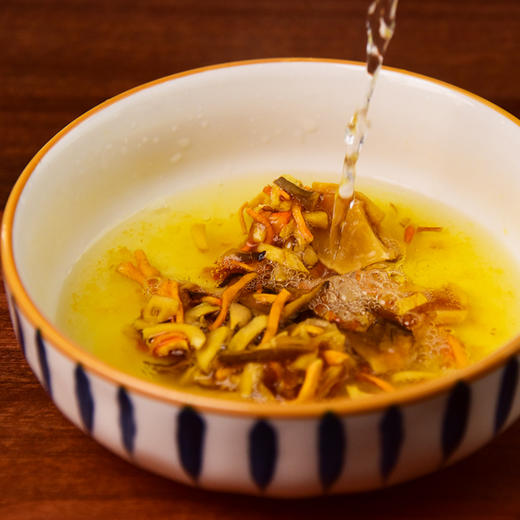 社区团购 凤归巢 五菇鲜菌汤（虫草花版）80g/盒 商品图2