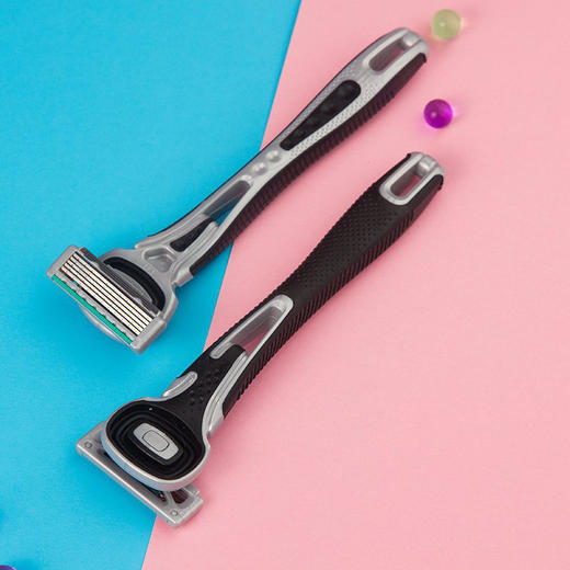 日本KAI贝印男士刮胡刀 商品图2