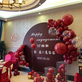 中国风喜庆红高档质感订婚宴生日网红留影区气球酒店房间布置套餐