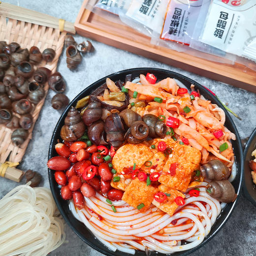 小熬仙螺蛳粉广西柳州正宗螺丝粉300g袋装整箱方便速食米线米粉 商品图1