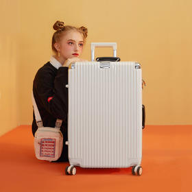  轻便、耐摔还能装！出门全靠它，奢牌同厂，今日1折抢！ 