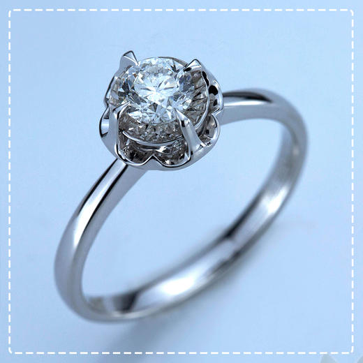 50分经典四爪镶钻石女戒