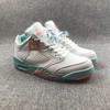 Air Jordan 5 “Light Aqua”aj5冰蓝白糖🍬鞋身采用柔软的白色荔枝皮打造，中底湖水绿衬托。鞋舌与中底细节辅以亮眼橙色点缀，活泼又俏皮！整体表现不仅质感上乘，清新脱俗的视觉表现 商品缩略图4