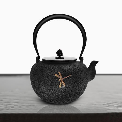 金蜓戏莲手工铸铁壶 商品图1