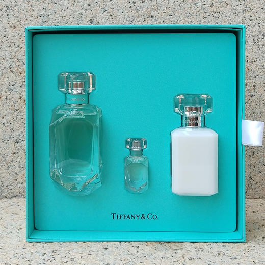 法国蒂芙尼Coty合作款钻石瓶香水三件套（正装75ml+Q版香水5ml+同款香味身体乳100ml） 商品图4