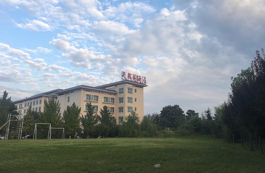 【天成园酒店】标准间 商品图1