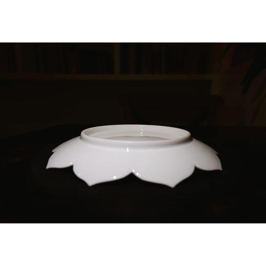 手绘珐琅彩莲花盘 商品图7